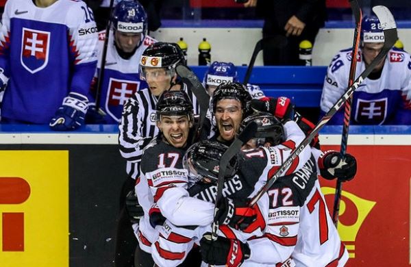 <br />
Чемпионат мира. Канада вырвала победу у Словакии за секунду до сирены<br />
