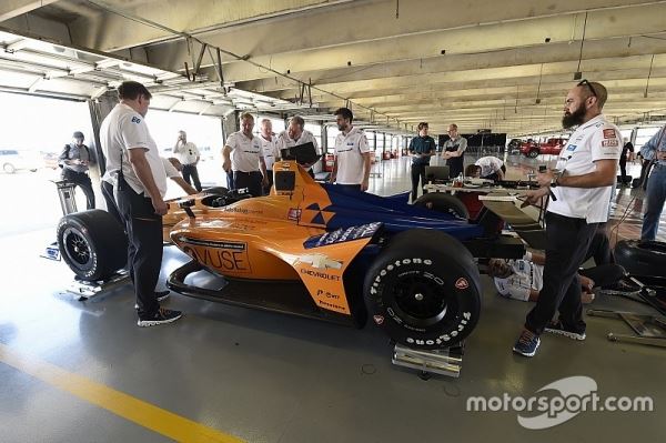 В McLaren намекнули на возвращение в Indy 500 в альянсе с другой командой