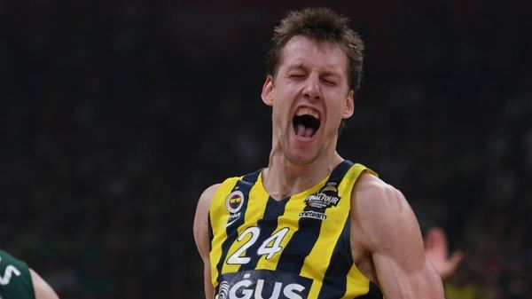 Ян Веселы признан MVP сезона в Евролиге