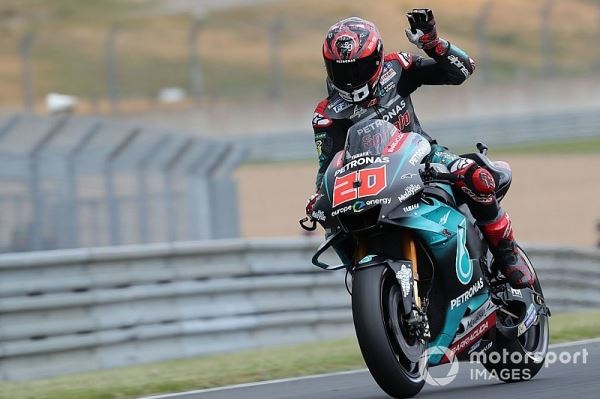 Куартараро опередил Маркеса на разминке MotoGP во Франции